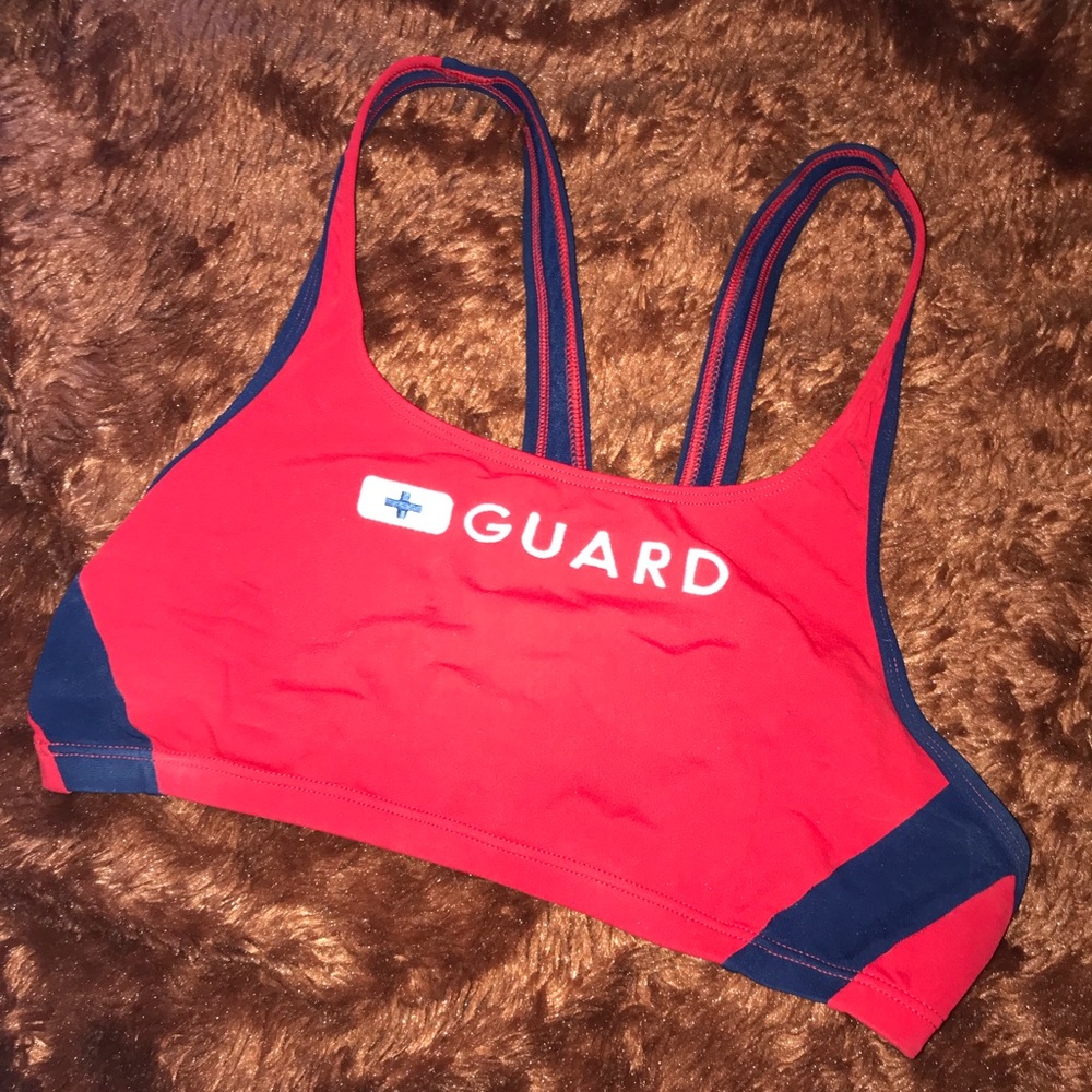 Guard bikini top